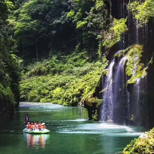 湖南旅游景点-猛洞河