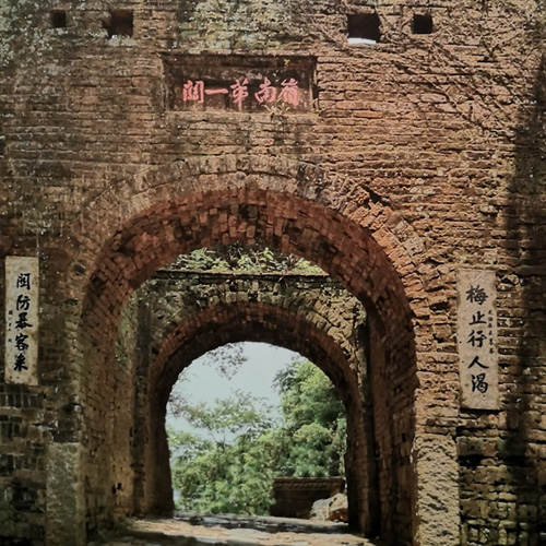 江西旅游景点-梅关和古驿道