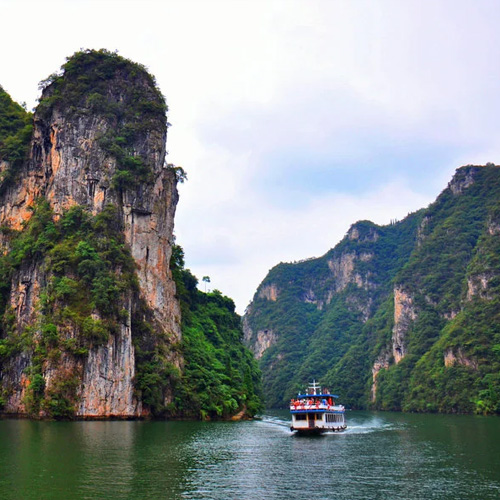 贵州旅游景点-㵲阳河